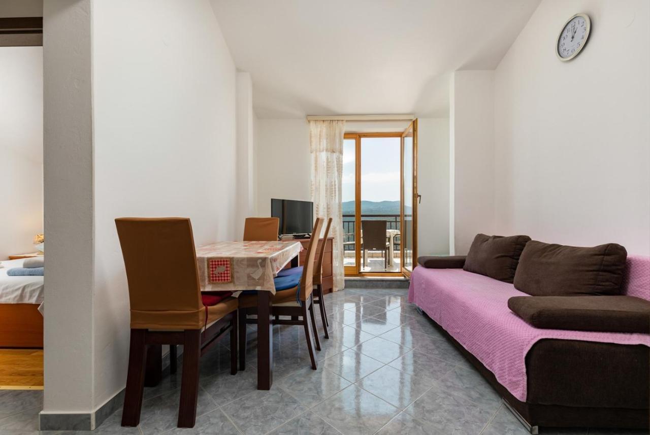 Apartments Pino Rabac Eksteriør billede